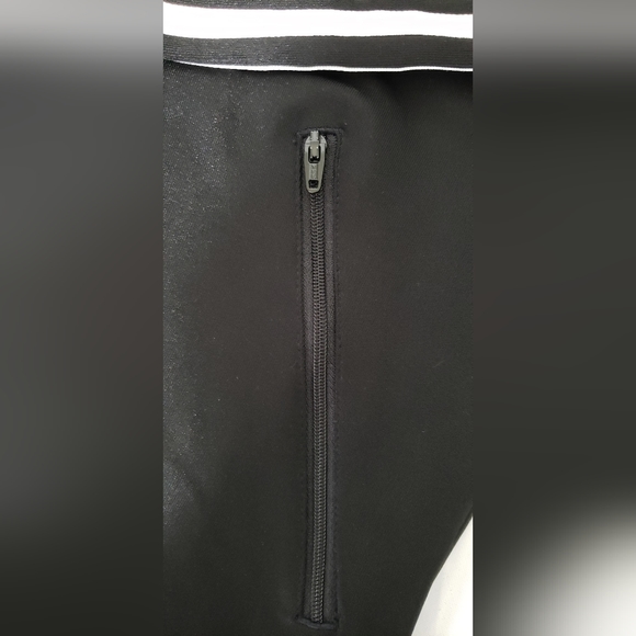 Adidas SST TT (CE2392) Originals Classic Track Jacket Black/White sz. S Womens - Picture 11 of 14